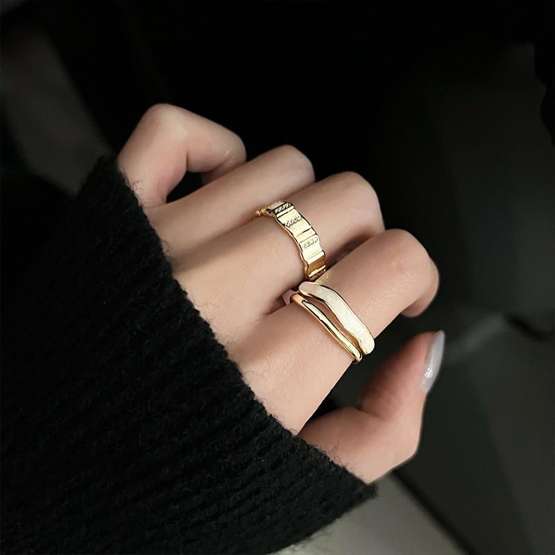 White Adjustable Fashionable Mother Of Pearl Ring For Women Stylish Geometric Design Accessory