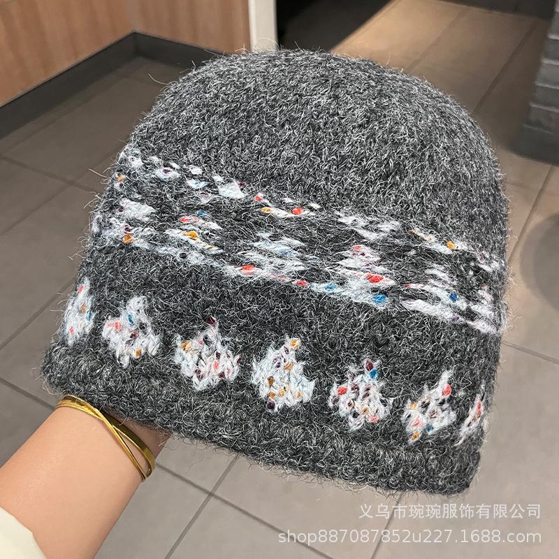 Retro Jacquard Fair Island Knitted Wool Hat Women's Autumn and Winter Warm Face Small Baotou Hat Curled Edge Big Head Circle Cold Hat