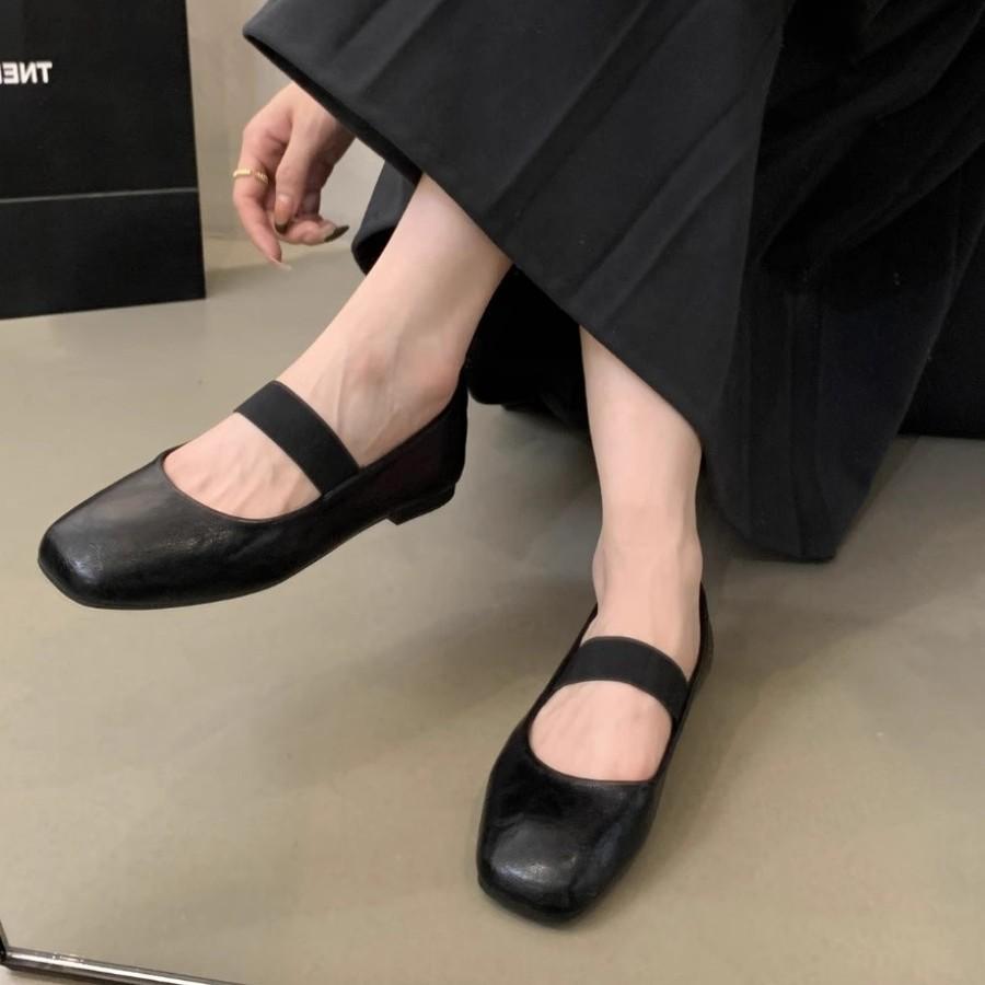 Vintage Square-toed Shallow Single Shoes Women's Spring and Autumn French Casual Ballet Fairy Flat Mary Jane Shoes Are Fashionable and Versatile