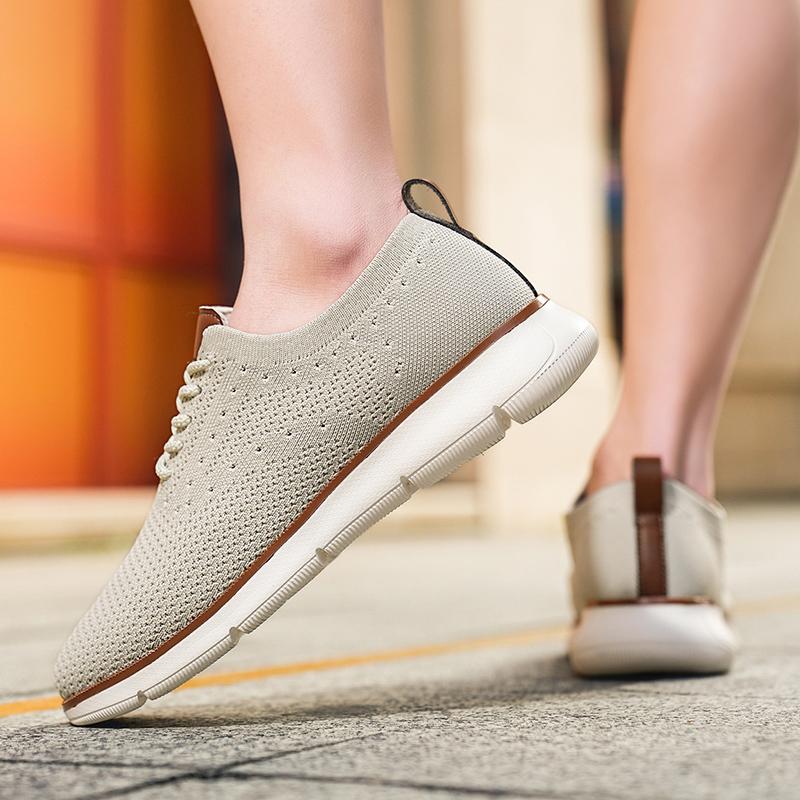 Lightweight Men's Casual Sneakers Fashion Knitted Casual Sports Shoes Retro Style Walking Flat Shoes Big Size 39-48 Male Footwear