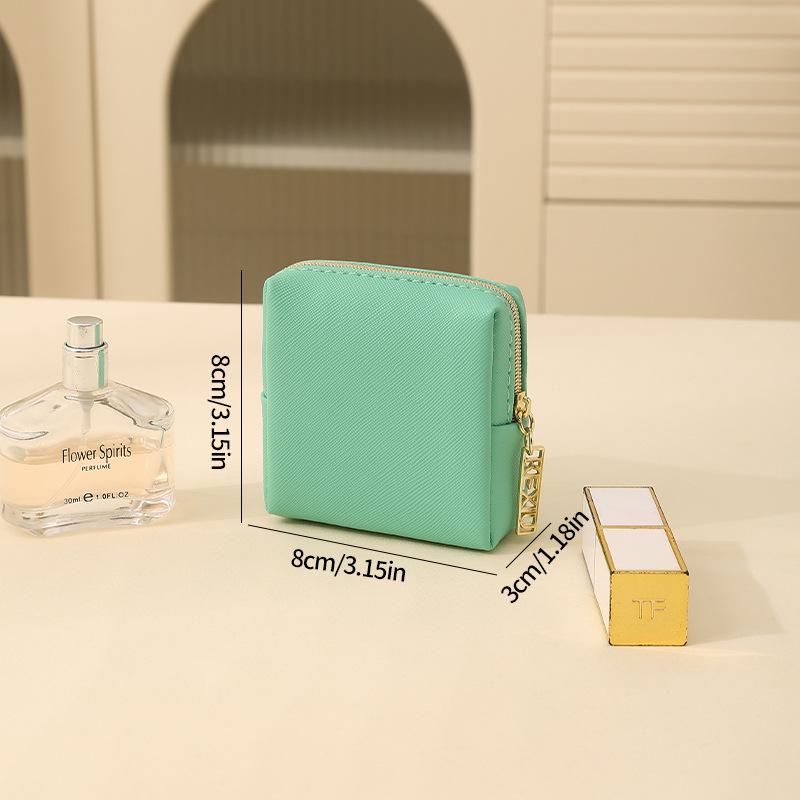 

KEXIU Large Capacity Cosmetic and Tool Storage Bag for Makeup and Brushes