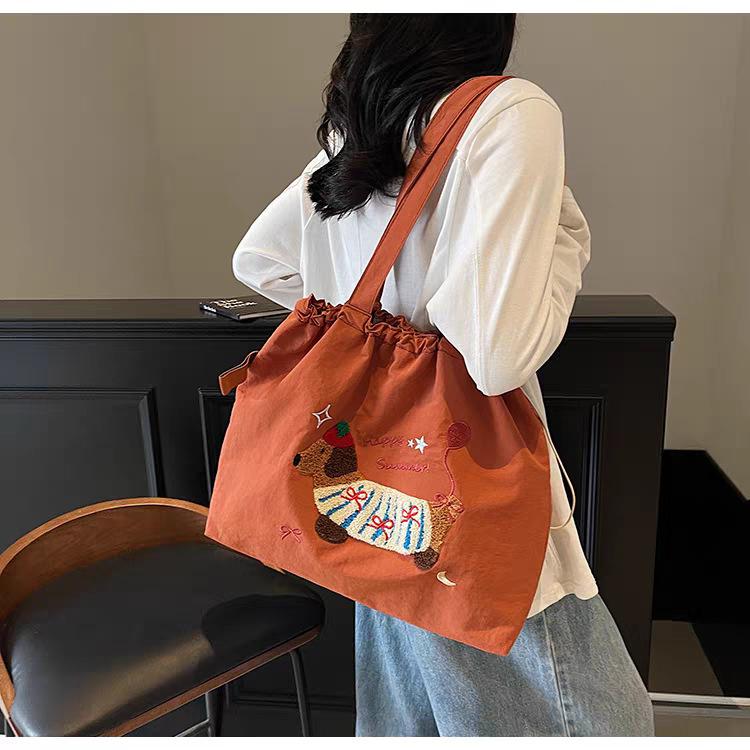 

Fashionable Korean Style Ins Canvas Bag Women Large Capacity Casual All-matching Portable Single-shoulder Commuting Tote 40x9x33 помаранчево-червоний