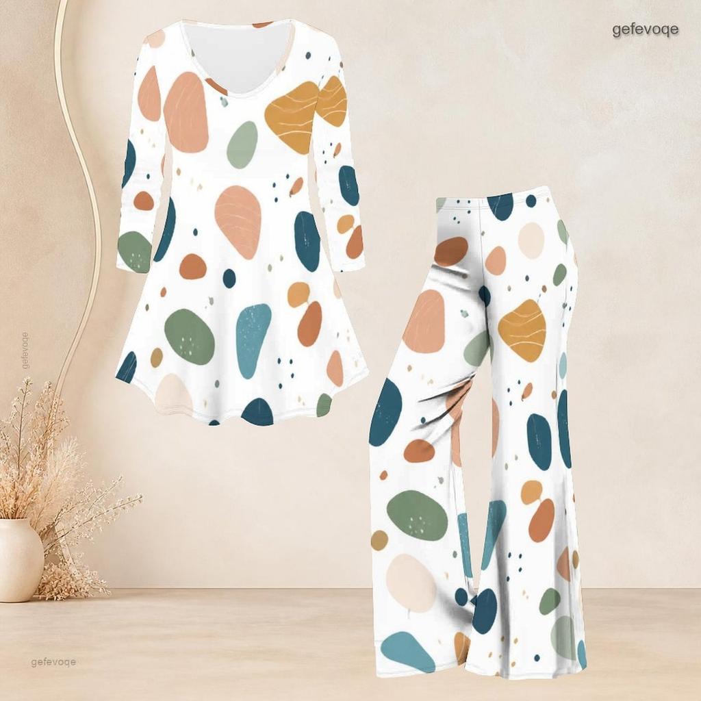 Women Plus Size Printed V Neck Three Quarter Sleeve Flared Top And Flared Pants Two Piece Set