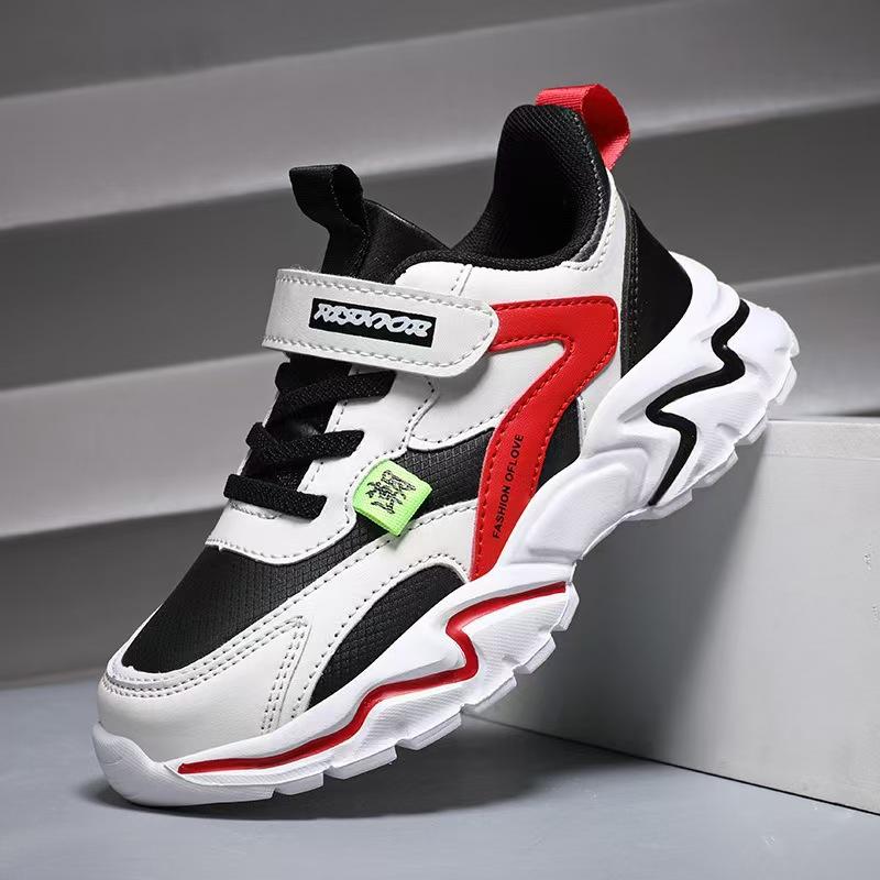 2025 spring new mesh breathable boys' shoes medium and large children's soft sole light primary school running children's sports shoes