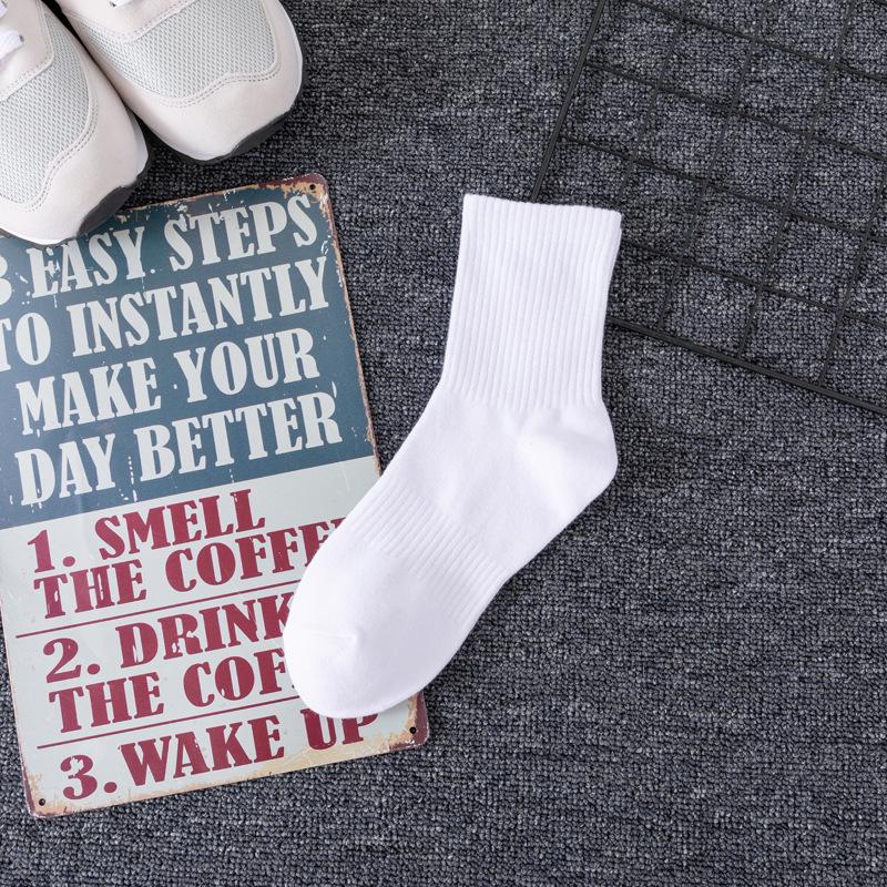 

«Высокоэластичные спортивные носки из черного и белого хлопка для мужчин и женщин — модели от средней до высокой высоты» One Size