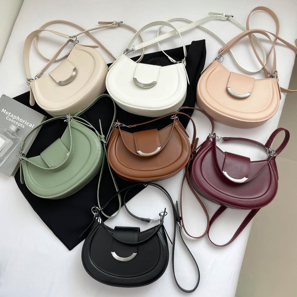 Textured bag women's large-capacity fashion niche women's shoulder messenger bag versatile underarm saddle bag
