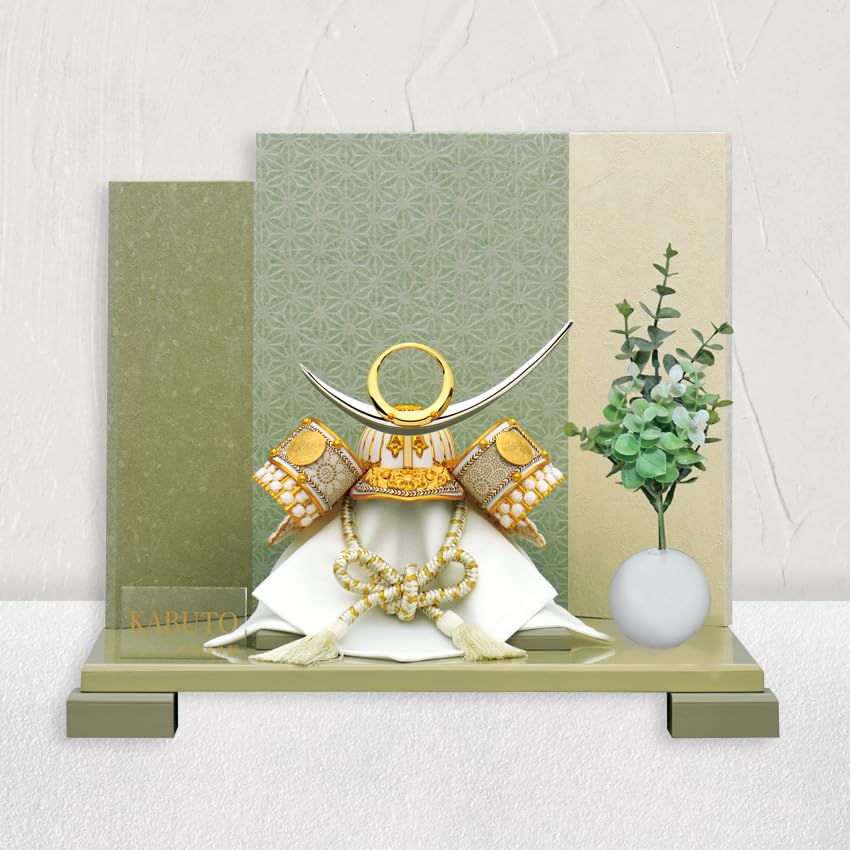 Osaka Choseido Satsuki Doll Compact Helmet Decoration Flat Decoration Shirogane Uesugi 5 40 X Depth 29 X Height 34 Comes with a Special Wooden Plaque