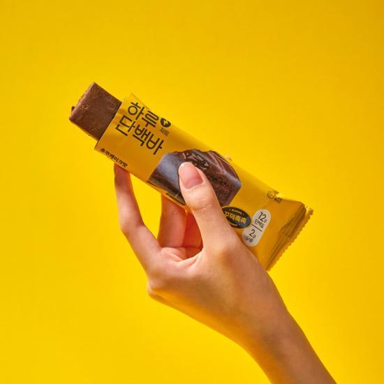 

Daily Protein Bar Jet Chocolate Cake Flavor 40g, Korean snacks