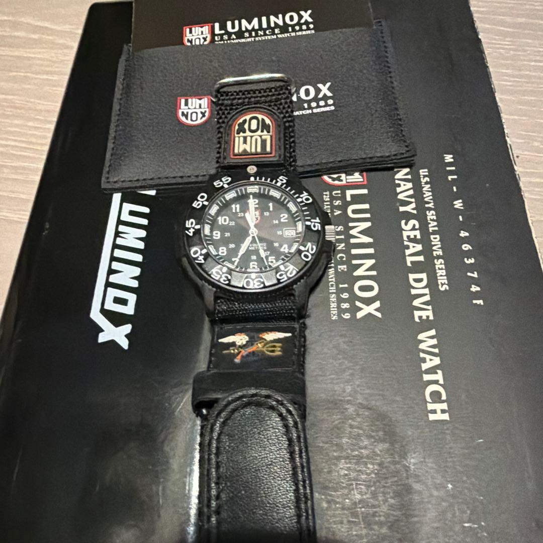Used LUMINOX NAVY SEAL