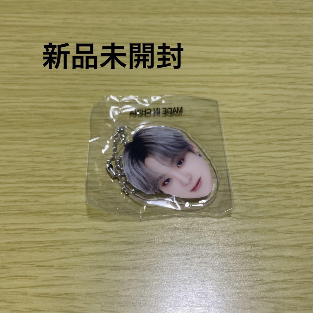 

[USED] Treasure Reboot Face Acrylic Keychain Jihoon Capsule Toy