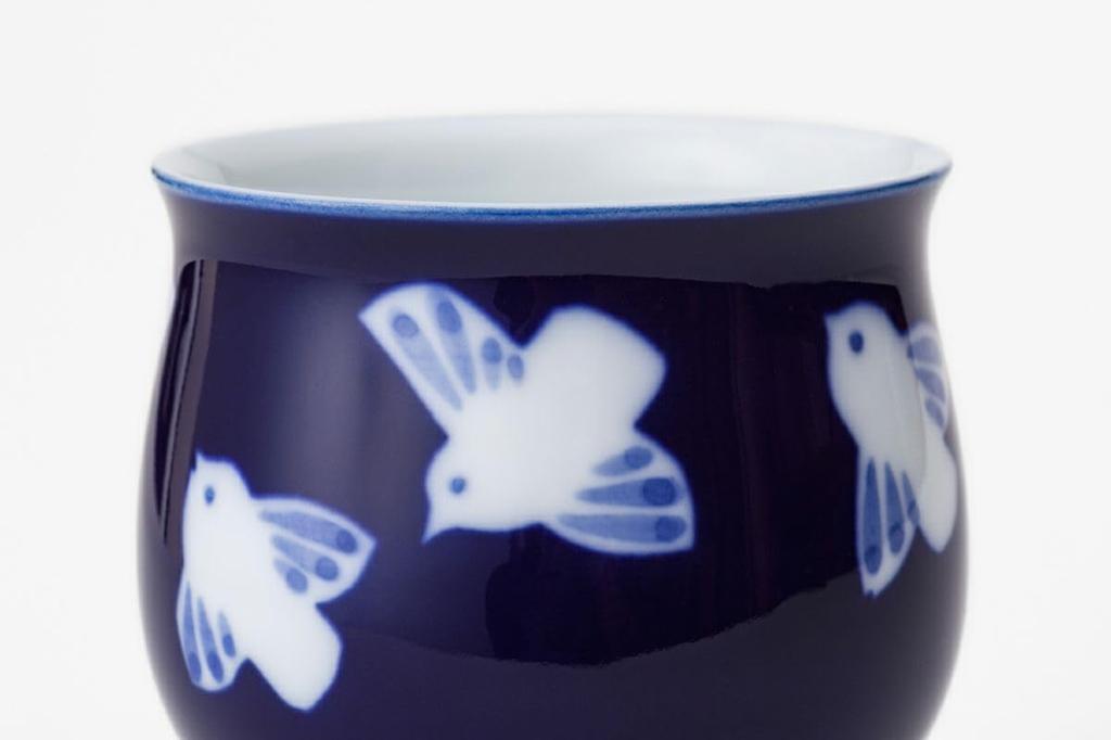 Fukagawa Seiji Arita Ware Calf Sparrow Wine Cup Dyed Porcelain Wine Stylish Souvenir Present Celebration