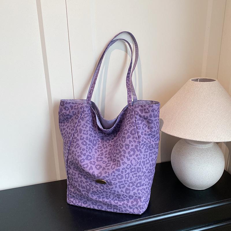 

New Leopard Print Large Capacity Tote Shoulder Bag Women Double Sided Lazy Style Handle Bag Texture and Versatile Storage Bags фиолетовый