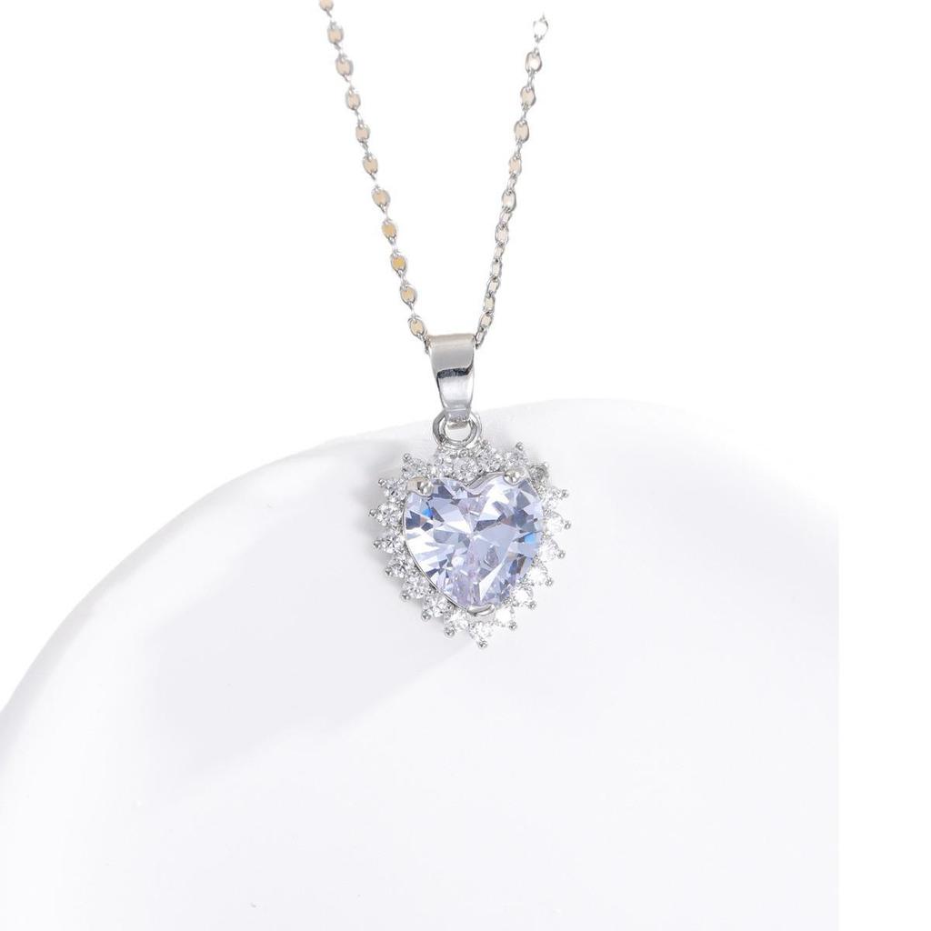 Trendy Luxury Diamond Heart Necklace & Earrings Set