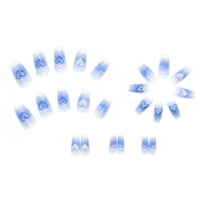 Gradient Blue & White Heart Medium-Long Wearable Nail Tips - Hot-Selling Fake Nail Art
