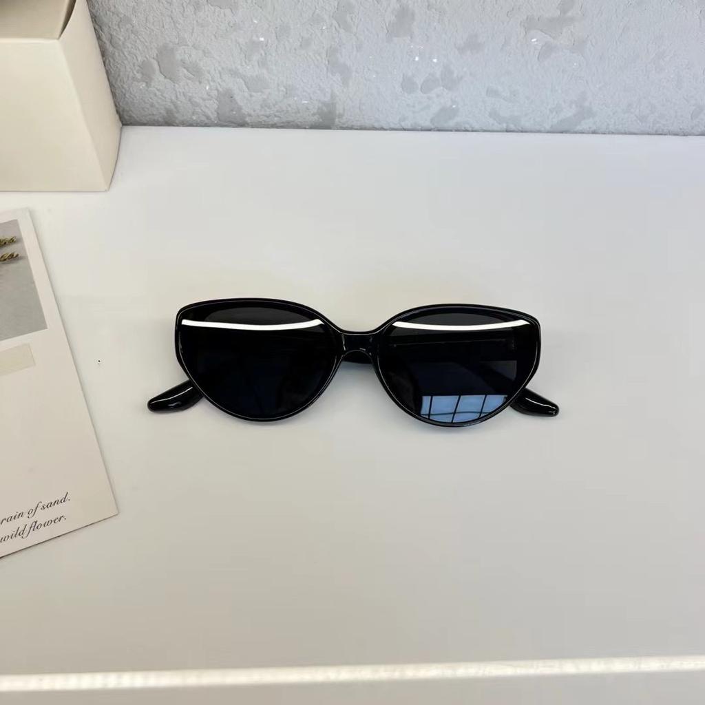 Vintage cat's eye white sunglasses women's tide UV protection Spice Girl Zhao Ruth polarized sunglasses TR