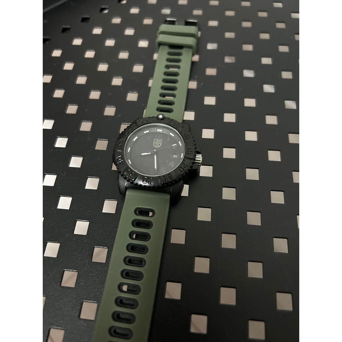 Used Luminox 7050 series watch
