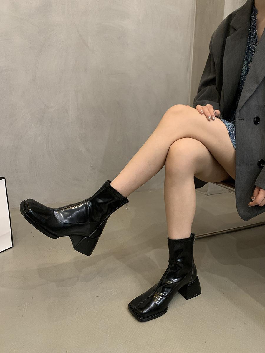 

Черные тонкие сапоги на высоком каблуке, короткие сапоги в иностранном стиле, женские бархатные сапоги Martin 2025 года выпуска 39