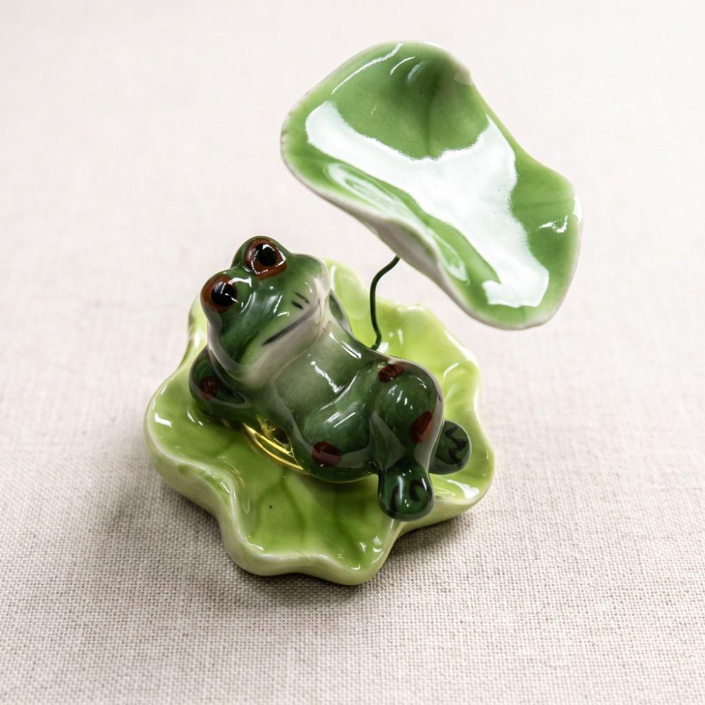 Home Ornaments Desktop Decoration Lotus Leaf Frog Rotating Toys Laying Frog Statue Tea Table
