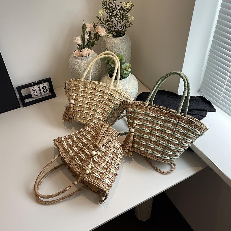 Contra-color Women's Woven Tote Shoulder Bag Eco-friendly Material Fine Workmanship Excellent Quality Holiday Shopping Date