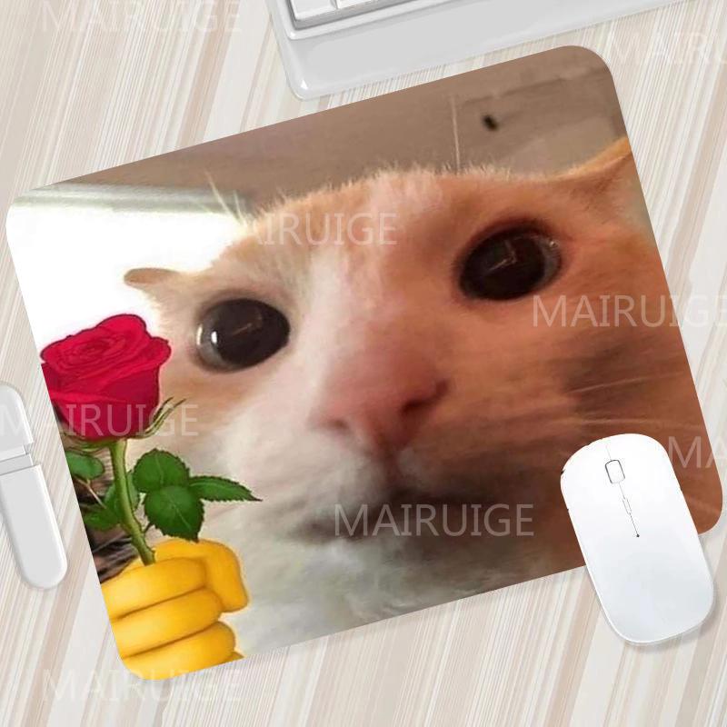

Funny Meme Small Mouse Pad Kawaii Office Mat Gamer Rugs Cute Desk Mats Gaming Accessory Mouse Table Carpet Surface for Computer 220X180X2MMOverlock