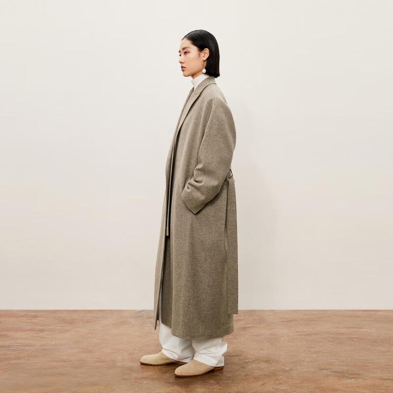 

Пальто из шерсти А-силуэта свободного кроя M