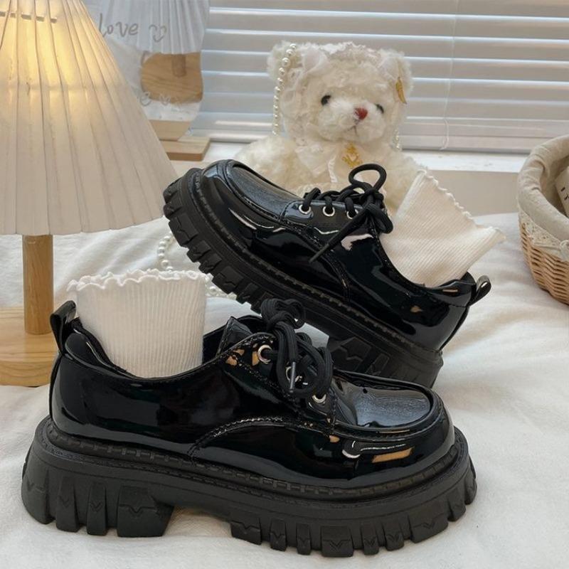 

Маленькие кожаные туфли женские весна и осень новые черные туфли на платформе ретро маффин Мэри Джейн 40