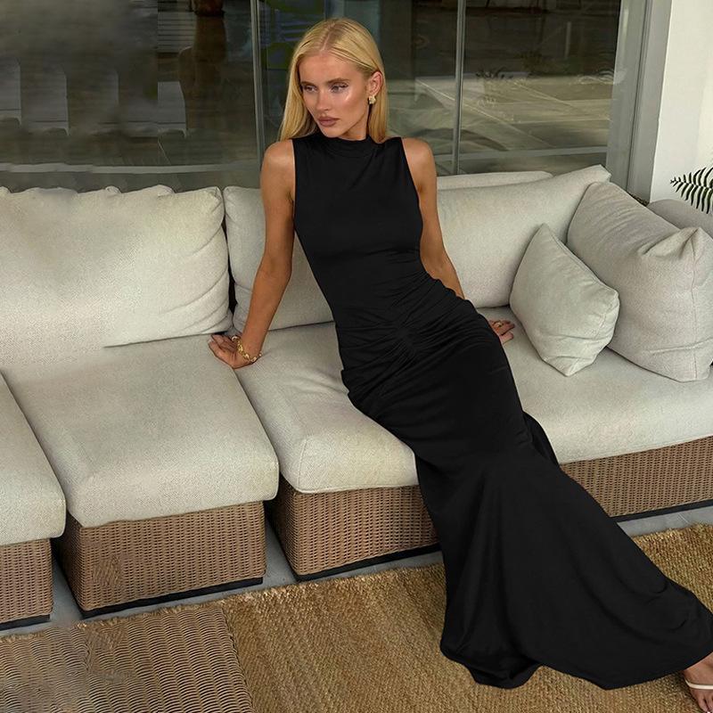 

Spring Women s Sexy Back Slit Pleated Sleeveless Round Neck Slimming Dress Medium чёрный