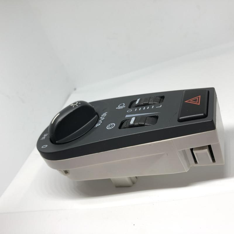 20942846 20953573 Truck Headlight Fog Lamp Knob Hazard Warning Light Button Control Switch Panel For Volvo FH FM 2Glidewheels