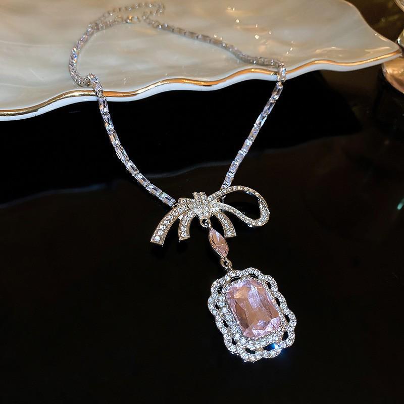Retro Rhinestone Water Drop Tassel Pearl Necklace – Elegant Clavicle Chain Fashion Jewelry for Women