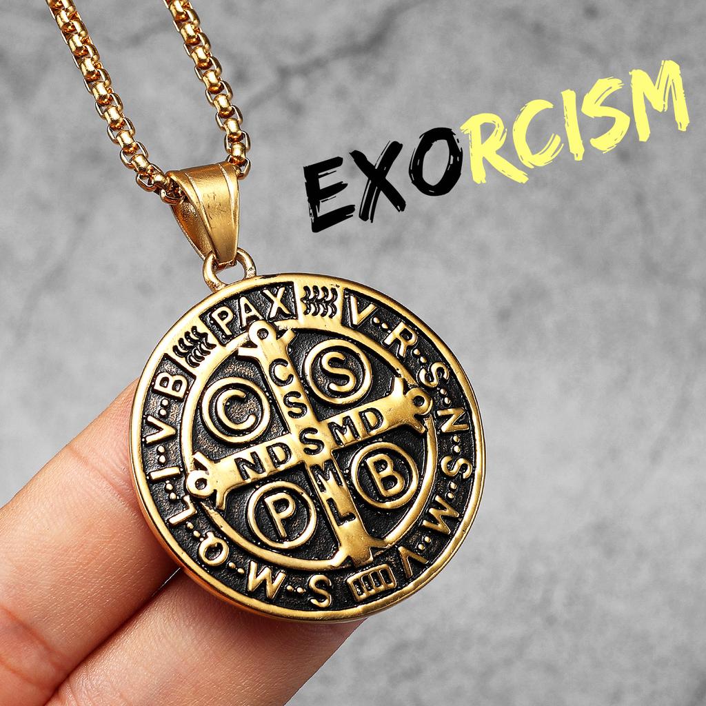Naszyjnik z egzorcyzmem Świętego Benedykta Stal Nierdzewna Wisiorek Łańcuszek Punk Modny Amulet Biżuteria Prezent dla Mężczyzn Kobiet