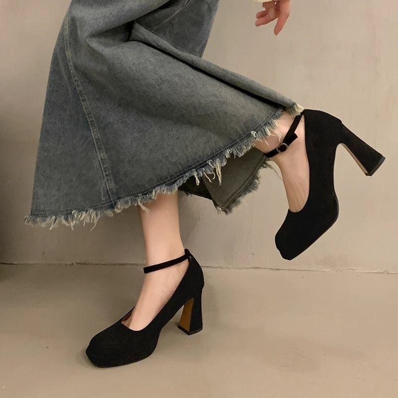 Internet celebrity shallow mouth single shoes French Mary Jane shoes 2025 spring and autumn word with waterproof table black thick heel high heels wo
