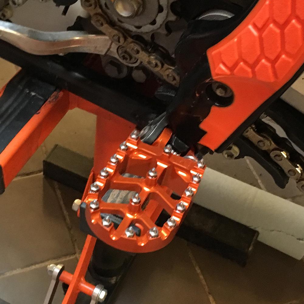 BIUGERCN Motorcycle Aluminum FootRest Pegs Pedals For KTM SX SX-F EXC EXCF XC XCF Dirt Bike Foot Peg Footpeg Accessories