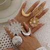 Design Wind-Sensitive Metal Sunflower Opening Ring, Personalized Leaf Moon Imitation Pearl Ring