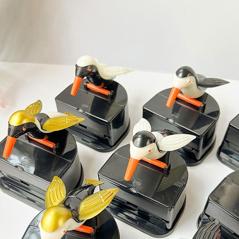 Niedlicher kleiner Vogel Zahnstocherhalter Behälter Automatischer Zahnstocherspender Drucktyp Zahnstocherbox für Zuhause Bar Party