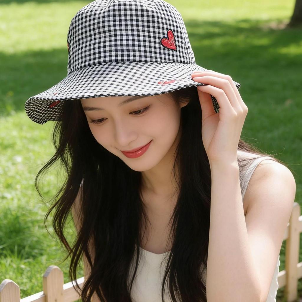 Summer Parent-Child Plaid Heart Wide Brim Sun Hat - Stylish Travel Vacation Fisherman Hat for Kids with Sun Protection