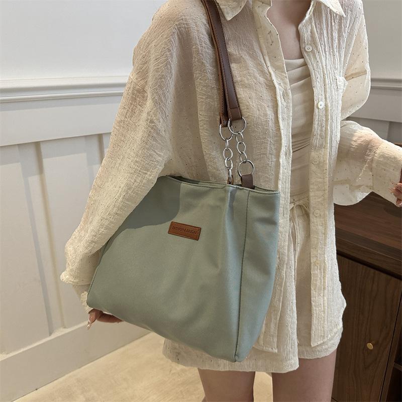 Large-capacity Summer Big Bag Women's 2025 New Foreign-style Shoulder Bag Fashionable Niche Beautiful Commuter Tote Bag