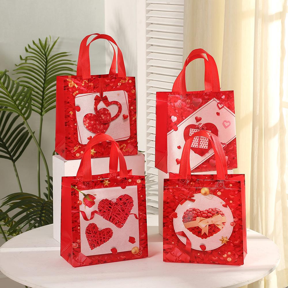 12 Pieces/set, 4 Patterns, 3 Each, Valentine's Day Gift Bag, Non-woven Fabric, Beautiful Love Gift Bag, Foldable, Portable Gift Bag