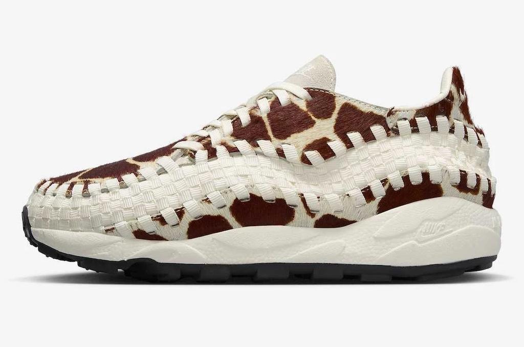 FB1959-100 Nike Air Footscape Woven Natural and Brown (Women's)