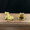 Brass Frog Statue Ornament Retro Animal Figurines Tea Pet Desktop Home Office Decor Mini Micro Garden Landscaping Decoration