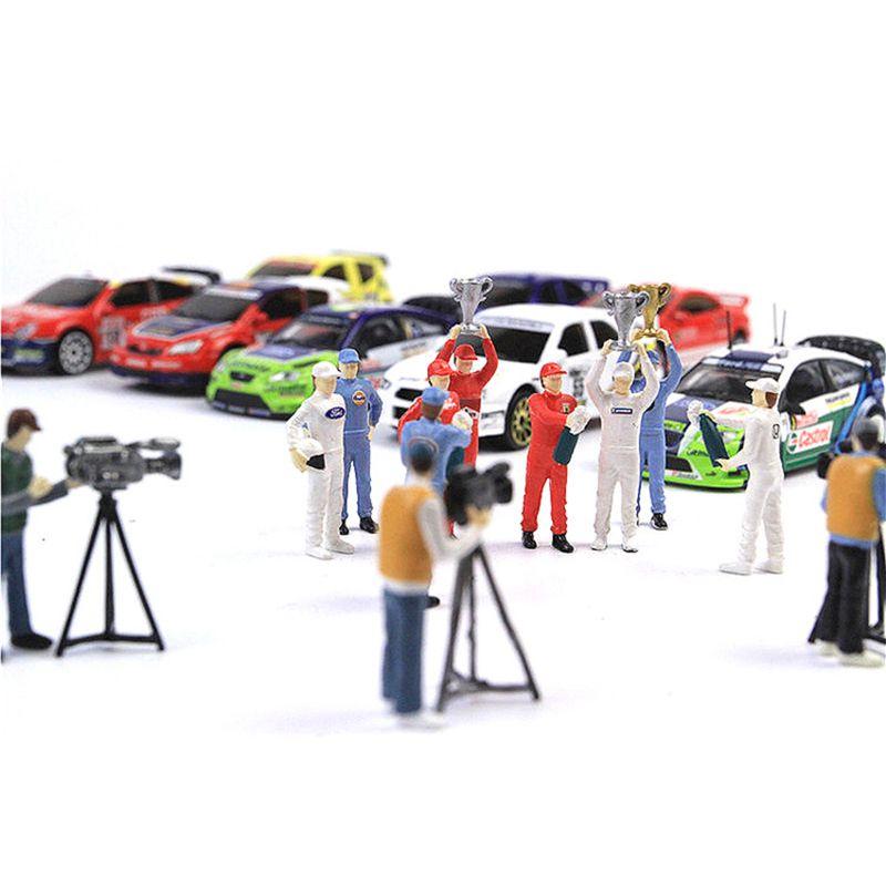 Race Medal 164 The Playing Field 2 Figure Scenario Model Set For Matchbox Tomy With High-quality Resin Material
