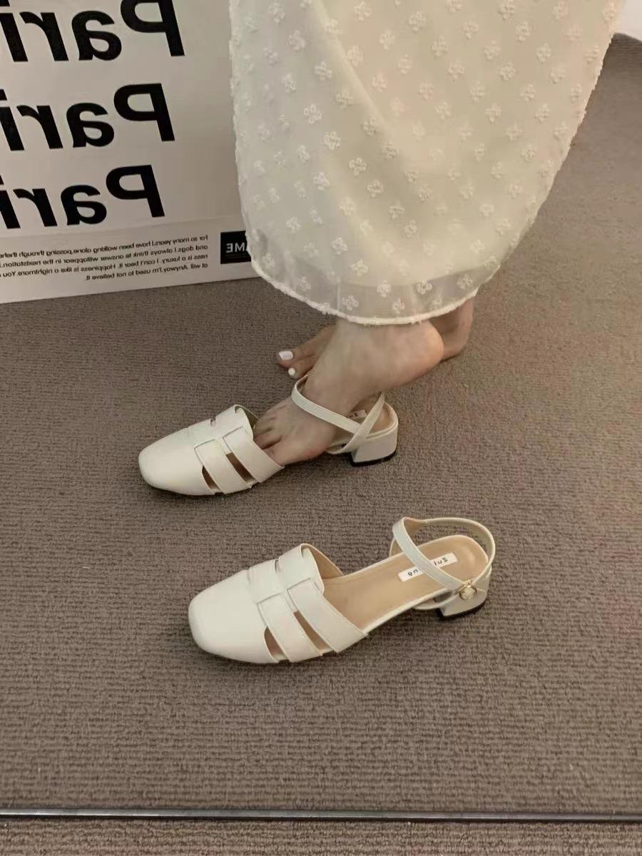 

Босоніжки Baotou, жіночий літній одяг 2025, нові універсальні ретро-ткані модні туфлі в клітці для свині з римськими черевиками 40