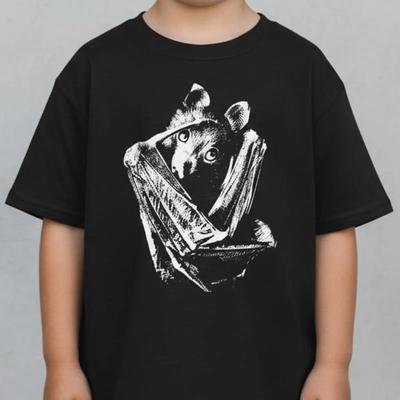 Kids Gothic Peeking Bat Vampire T Shirt Goth Oddities Style Curiosity For Lover Casual Top Xs 5x Vintage Unisex Homme