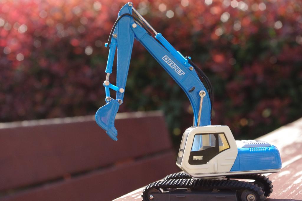 Diapet Scale Power Shovel DK-6113 1/52