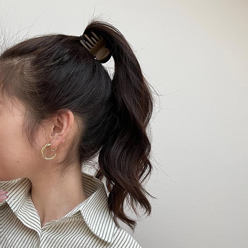 New Simple Solid Color Frosted Mini Hair Clips for Women Tie Ponytail Versatile Disc Hair Shark Clip Girls Hair Accessories