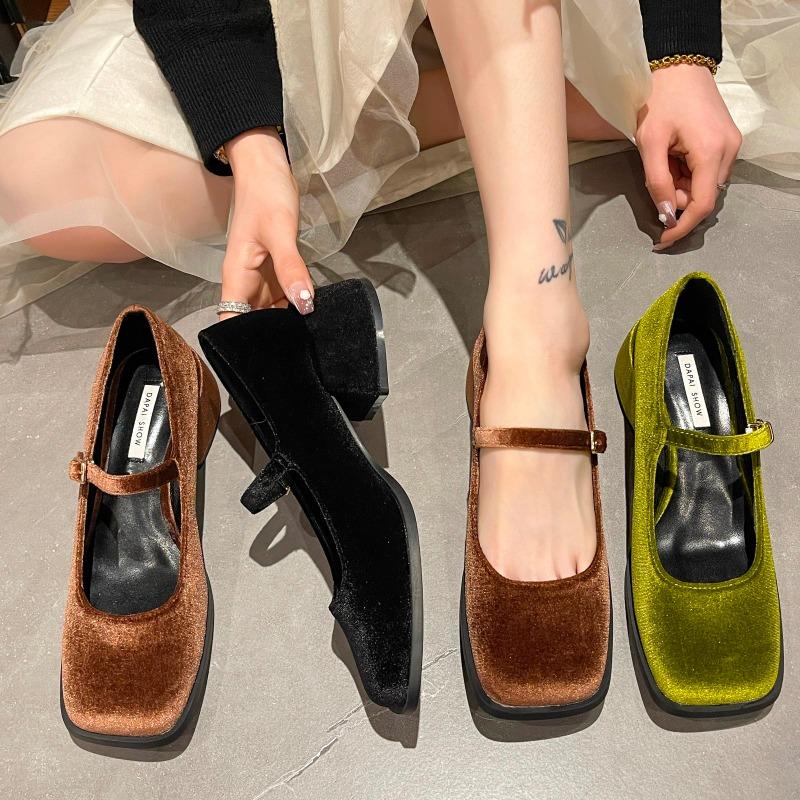 Fashion Mary Janes Shoes Female Golden Velvet New Square Toe College Style Casual Pumps Fashion Shallow Buckle Shoes High Heel Shoes