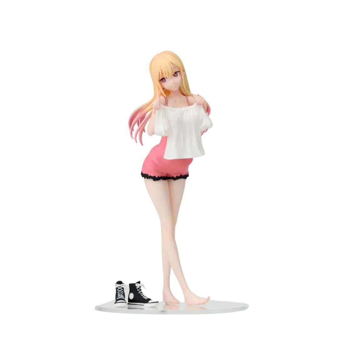 

Аниме-сериал Время, когда я переродился в Люминасту, примеряющую коллекцию официальных фигурок «Этот Слайм» «Китагава Марин» - -