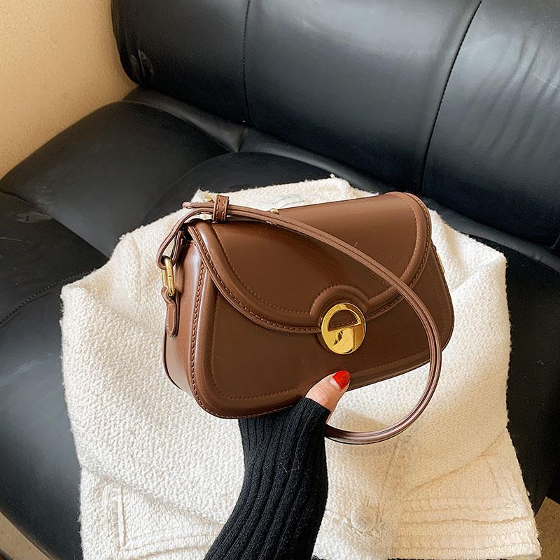 Bag 2025 New Trendy Girl Autumn and Winter Versatile Fashion Retro Niche Design Shoulder Messenger Bag Popular Small Square Bag