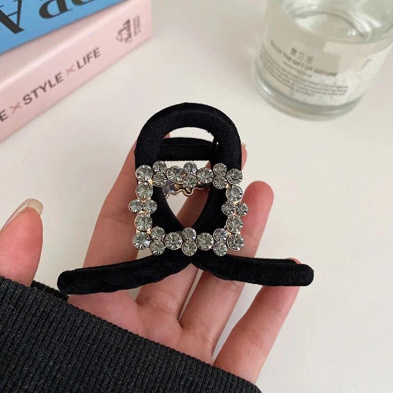 Retro Flocking Star Hair Claw Clip Female Vintage Large Plate Hairpins Barrettes Shark Clip Headdress For Women Hair Accessories