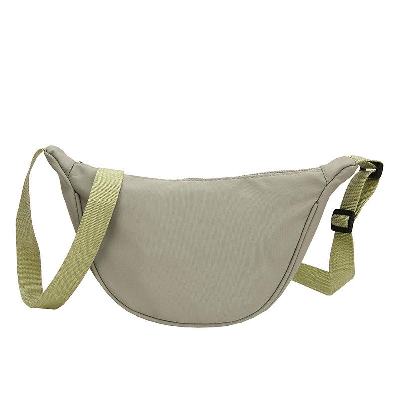 Nylon Messenger Bag Women's 2025 New Trendy Dumpling Bag Lightweight Small Satchel Versatile Underarm Bag Shoulder Canvas Bag