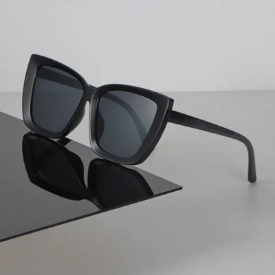 Vintage Rectangle Sunglasses Women Men Casual Fashion Glasses Luxurious Brand Designer Female